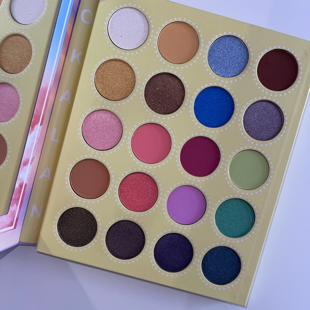 Paradise 2 EYESHADOW
